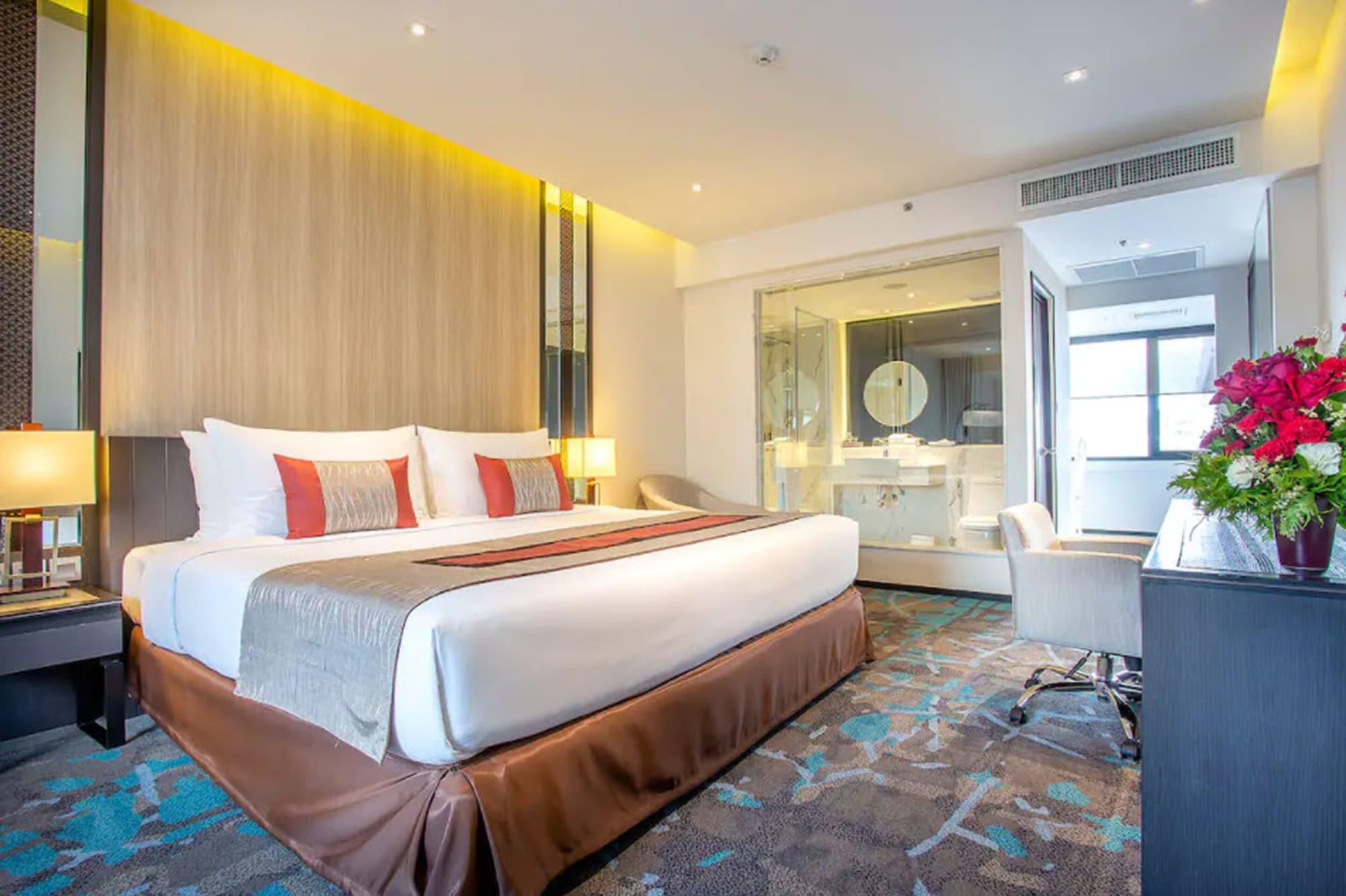 Grace Hotel Bangkok Exterior photo